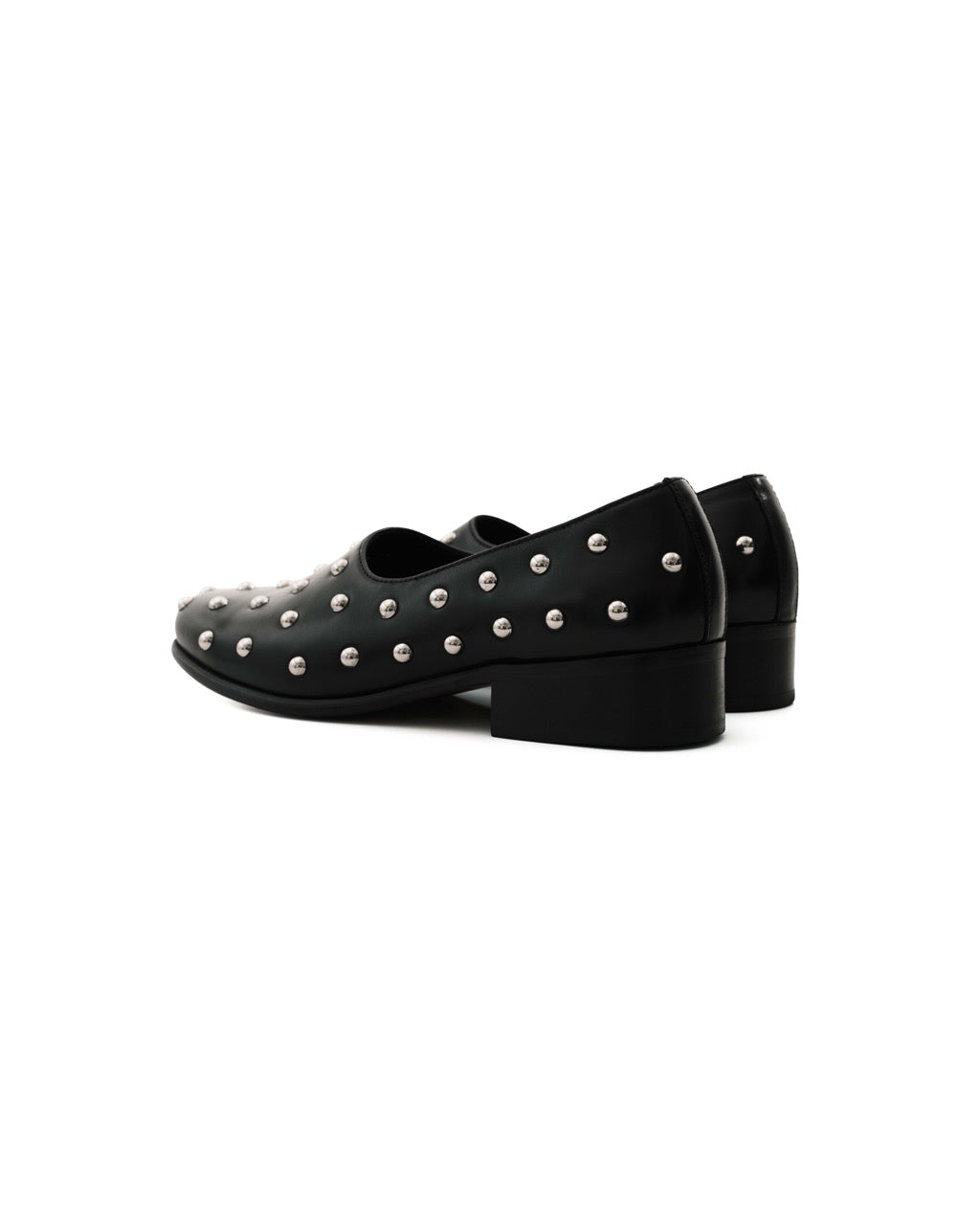 RIVET LEATHER LOAFER